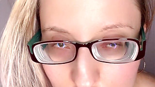 Story why I do not wear my new thick big eyeglasses.MP4