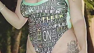 Semaj Media Mone Divine Relaxes by the Pool!!