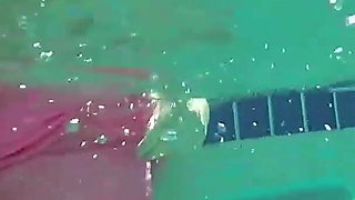 The Strip Freeze Game Is Filled with a Palpable Tension