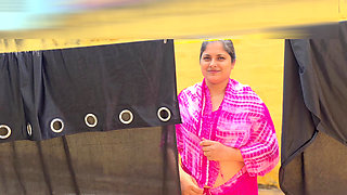 4K Hard Sex with My Sister in Law While Cleaning the Bathroom and Decided to Make Her Happy Bhabhi Happy
