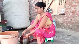 Stepmom doctor Rajlaxmi Aunty gets down and dirty with some Indian sex action