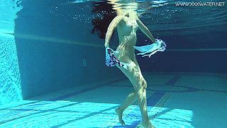 Andreina loves swimming naked when alone