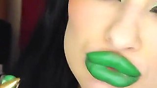 Green Minty Lipstick Glossy Pouty Bimbo Kisses 1080 Fhd