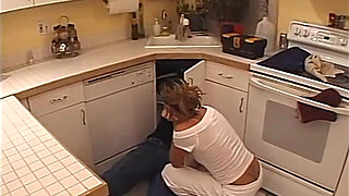 Housewife becomes tonight's dinner