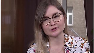 Bisexual Emily From Braunschweig Masturbates With Vibrator