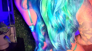 POV Big Booty Latina Twerking!!