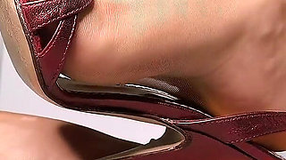 Nylons, Heels and White Toes