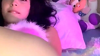 Naughty Bunny Bellealiz Playing with Sticking Carrots in Her Pussy and Ass