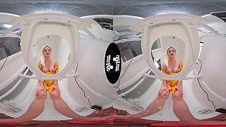 Blonde Fetish VR Seduction in a Sizzling Erotic Encounter