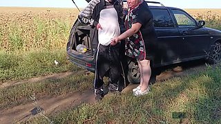 Neighbor MILF Holds My Cock While I Piss & Gives Public Blowjob - Zona901