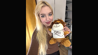 Hot Sexy Beautiful Blonde with All Natural Big Tits Comes for a Fashion Try on Haul Turns Into Softcore Porn Casting