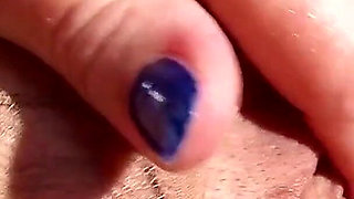 Solo casting and she is there - Mature woman with glasses likes to show her pussy