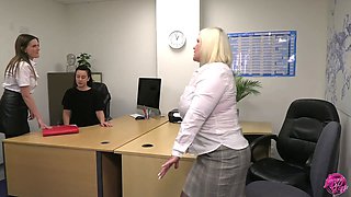 Lacey Starr - office lesbain threeway