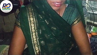 Fucking with Aunty, Desi village aunty in green saree blouse said I really want to get fucked completely naked, Hindi audio clea