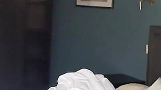 Beauty Monika Fox Woke up in the Morning Teasing & Smearing Cream