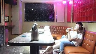 Teen Fingers Big Wet Pussy on Cam See Live Girls at