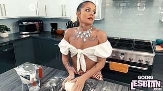 Kitchen lesbian goddess in oral affair