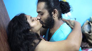 Saree Romance Hot Armpit Lick, Vaishnavy and Sharun Raj Hot Armpit Lick Romance in Saree, Mallu Couple Saree Armpit Hot Kiss