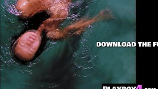 Big juggs Asian babe posed totally naked