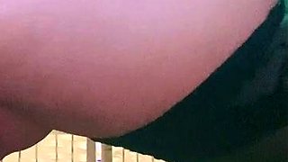 Amateur brunette ariana marie solo toying