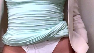 Webcam Asian camgirl testing brand new toy