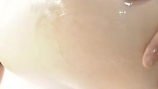 Check Out Japanese MILFs' Asshole