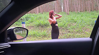 Flash cock to a girl in the car!